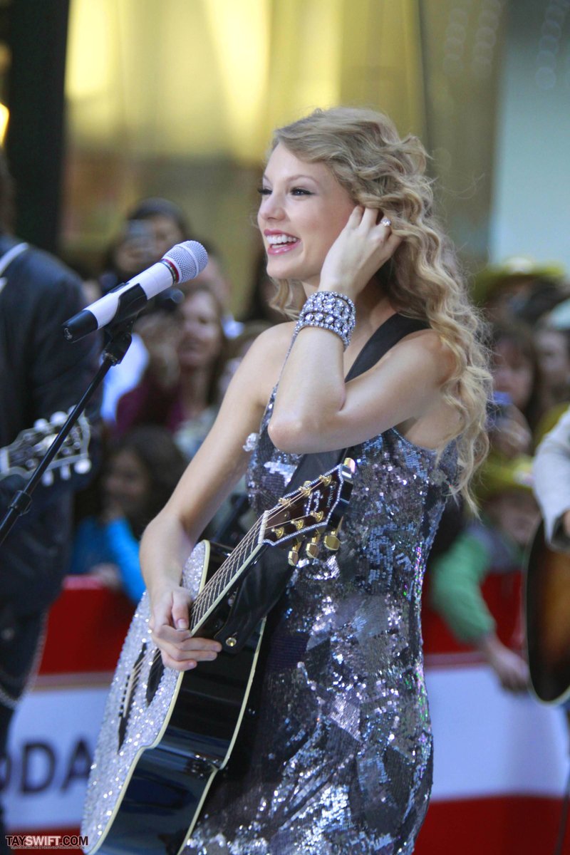 Taylor Swift at The Today Show — photo 752