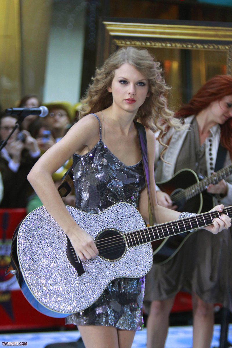 Taylor Swift at The Today Show — photo 754