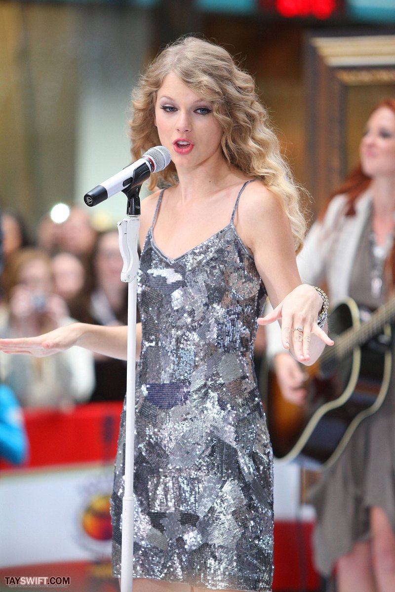 Taylor Swift at The Today Show — photo 767