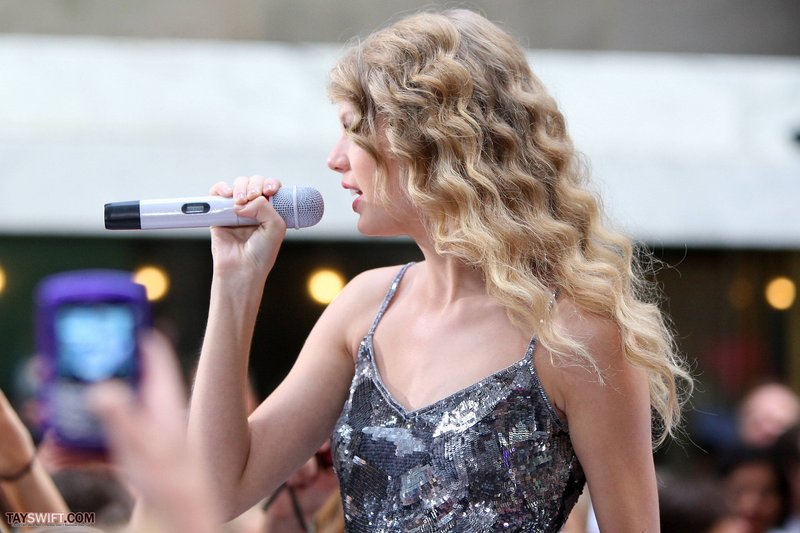 Taylor Swift at The Today Show — photo 787