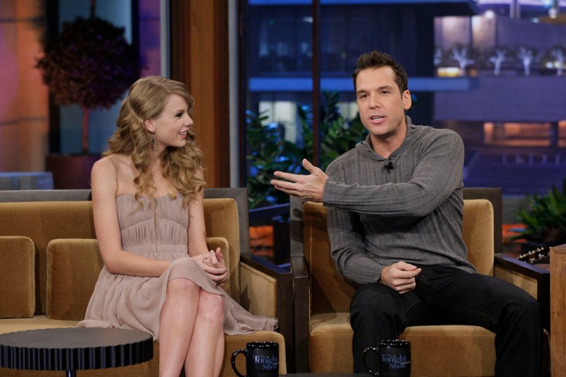 Taylor Swift at The Tonight Show With Jay Leno — photo 21