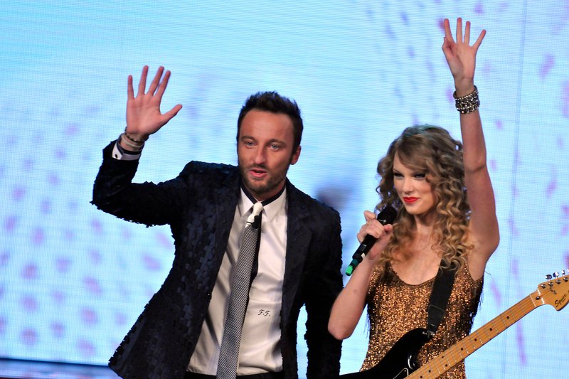 Taylor Swift at X Factor Italy — photo 10