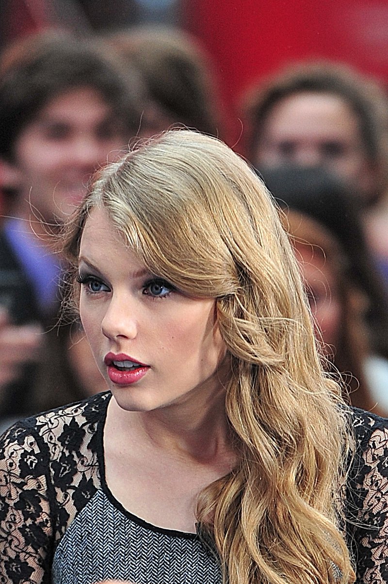 Taylor Swift at Good Morning America — photo 9