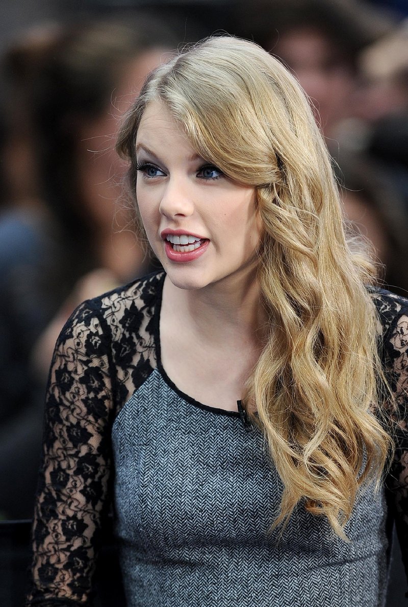 Taylor Swift at Good Morning America — photo 23