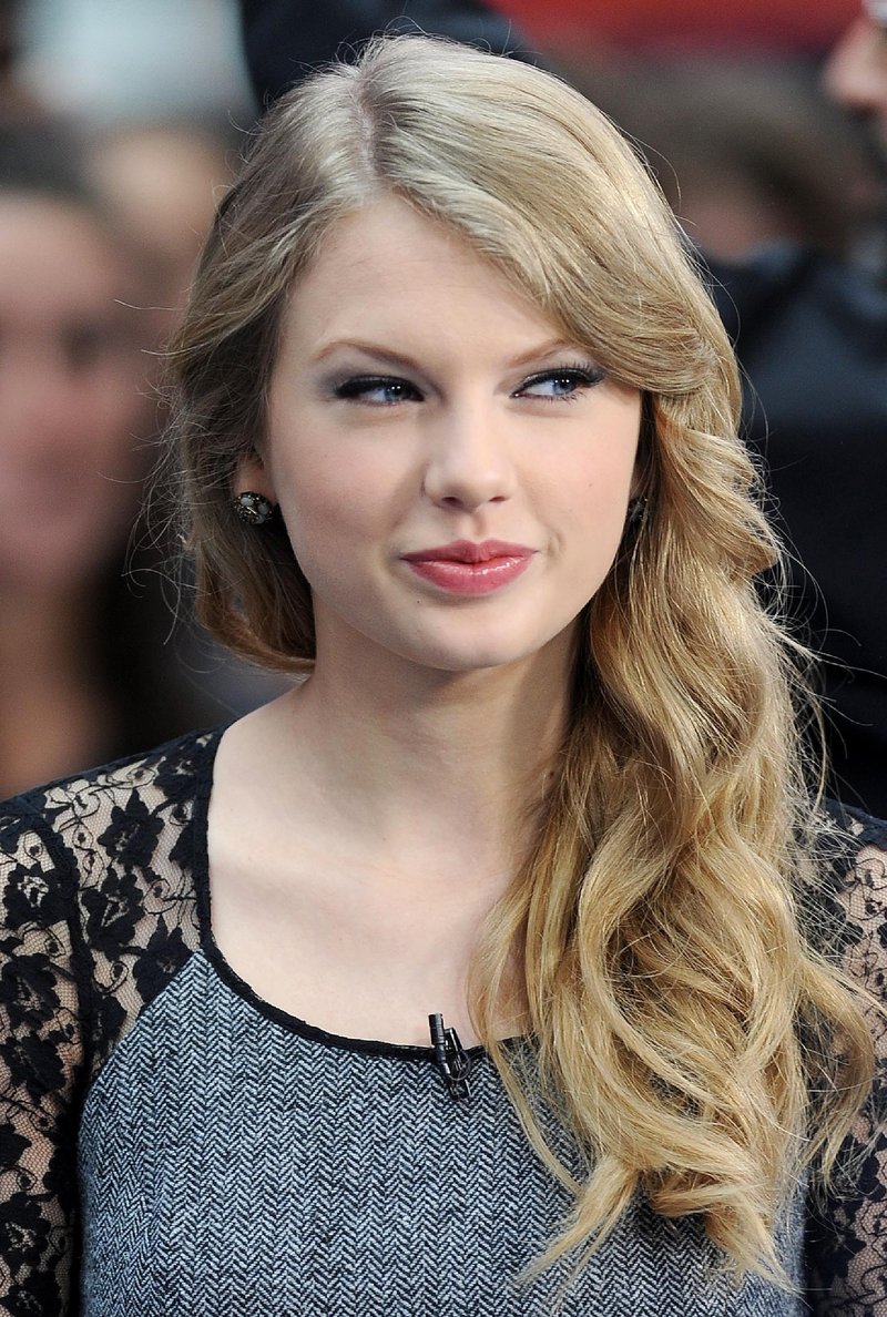 Taylor Swift at Good Morning America — photo 24