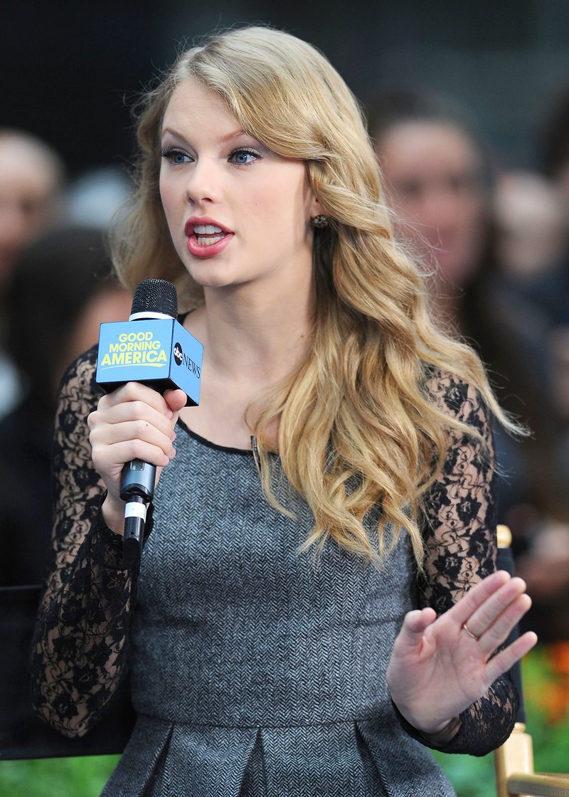 Taylor Swift at Good Morning America — photo 33
