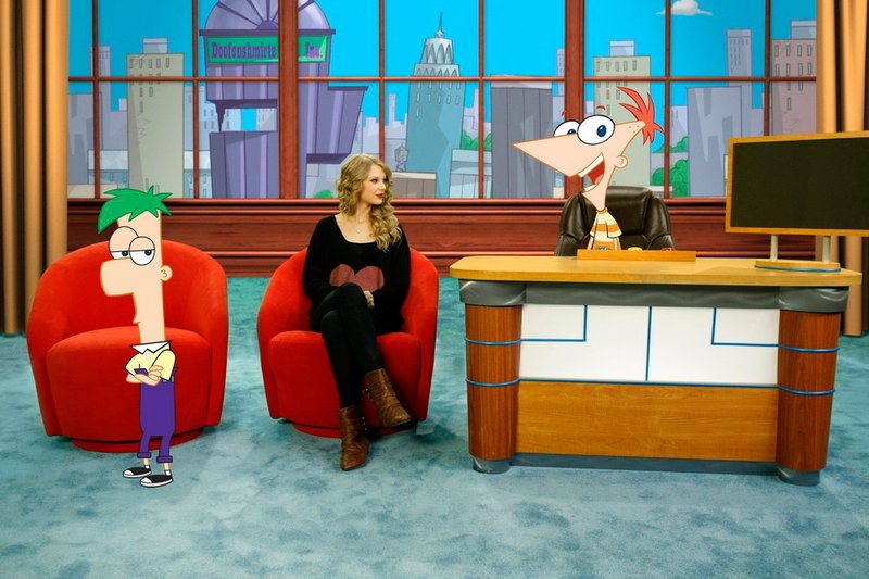 Taylor Swift at Phineas & Ferb — photo 4