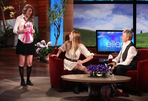 Taylor Swift at The Ellen Degeneres Show — photo 4