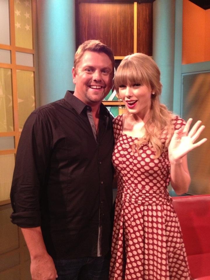 Taylor Swift at Headline Country — photo 3