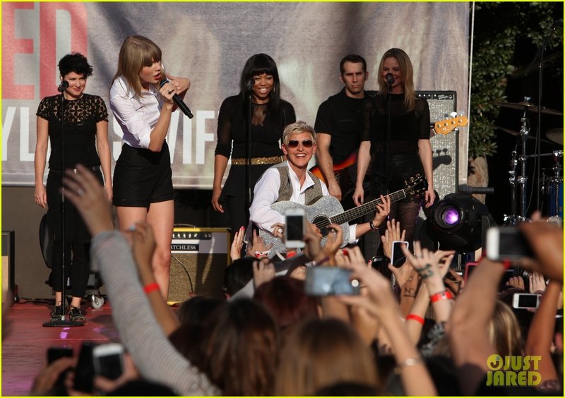 Taylor Swift at The Ellen DeGeneres Show — photo 5
