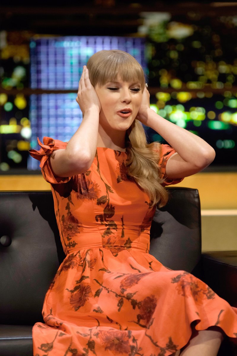 Taylor Swift at The Jonathan Ross Show — photo 5