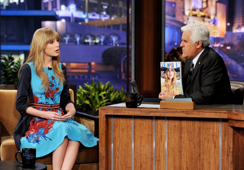 Taylor Swift at The Tonight Show With Jay Leno — photo 9