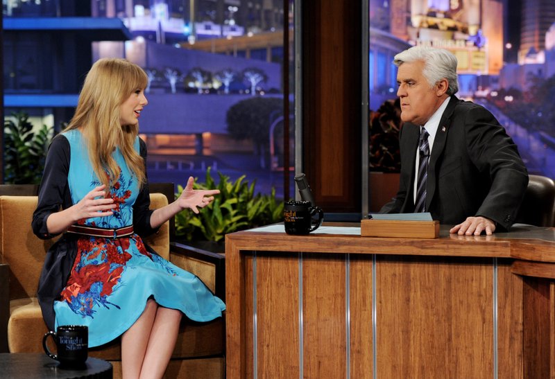 Taylor Swift at The Tonight Show With Jay Leno — photo 10