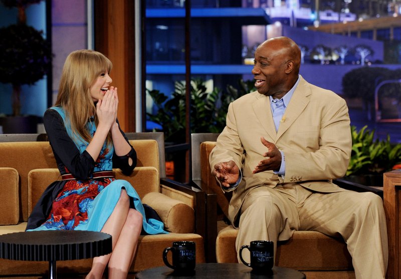 Taylor Swift at The Tonight Show With Jay Leno — photo 18