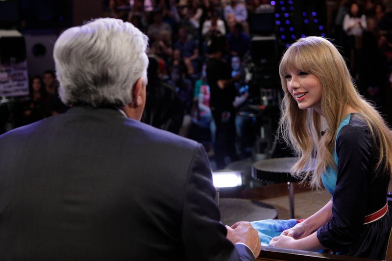 Taylor Swift at The Tonight Show With Jay Leno — photo 21