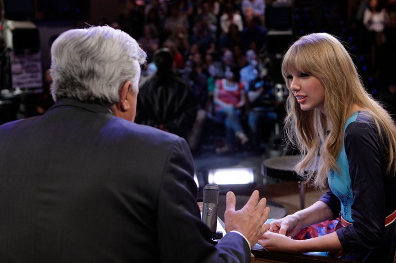 Taylor Swift at The Tonight Show With Jay Leno — photo 42