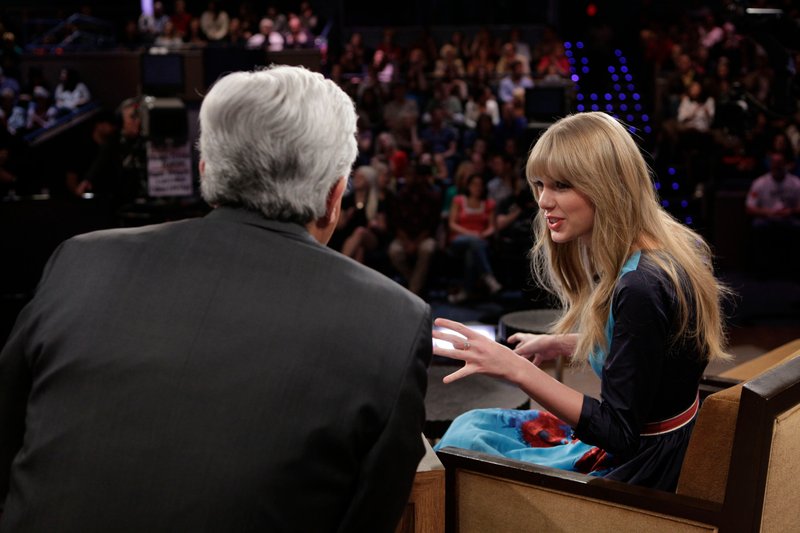 Taylor Swift at The Tonight Show With Jay Leno — photo 44