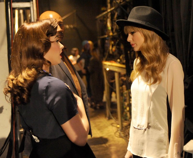 Taylor Swift at The X Factor USA — photo 6