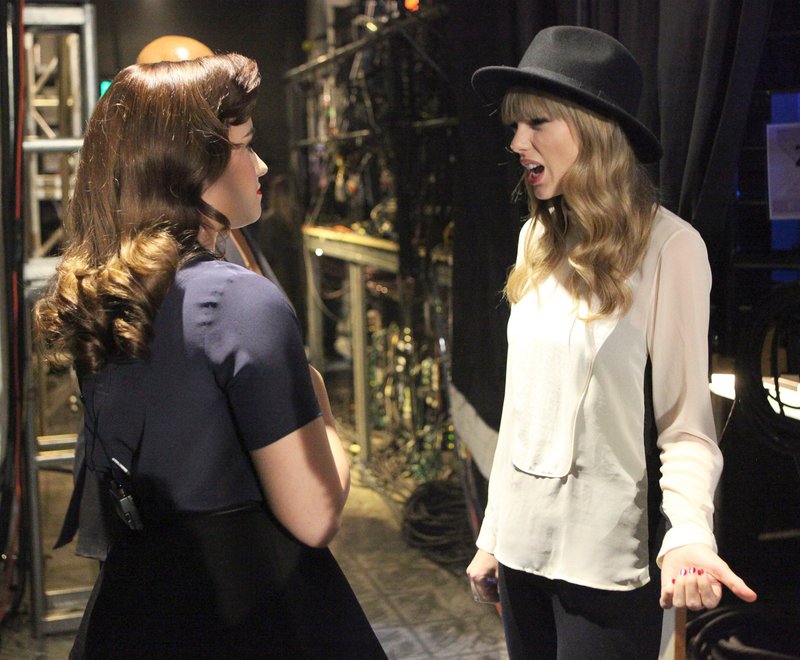Taylor Swift at The X Factor USA — photo 49