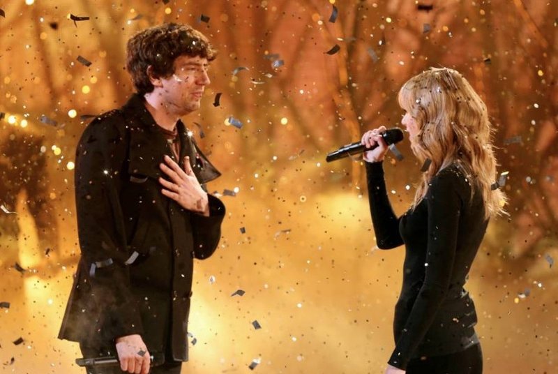 Taylor Swift at X Factor UK — photo 5