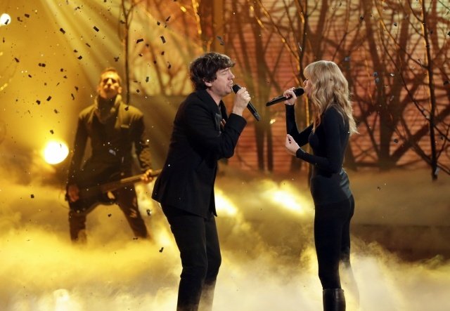 Taylor Swift at X Factor UK — photo 14