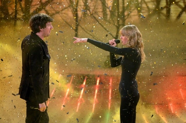 Taylor Swift at X Factor UK — photo 30