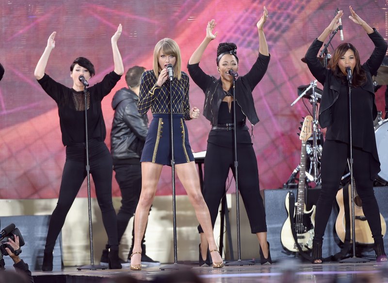 Taylor Swift at Good Morning America — photo 86