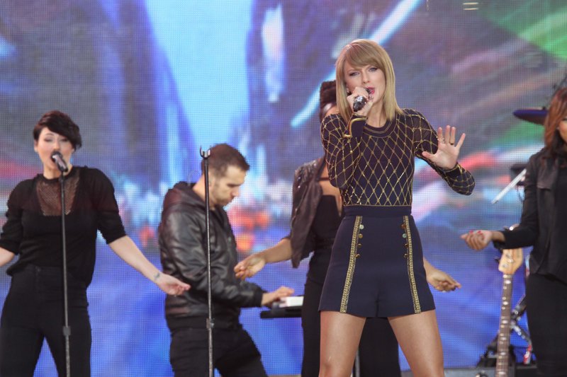 Taylor Swift at Good Morning America — photo 341