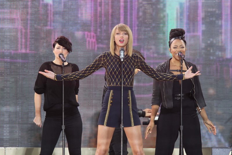 Taylor Swift at Good Morning America — photo 342
