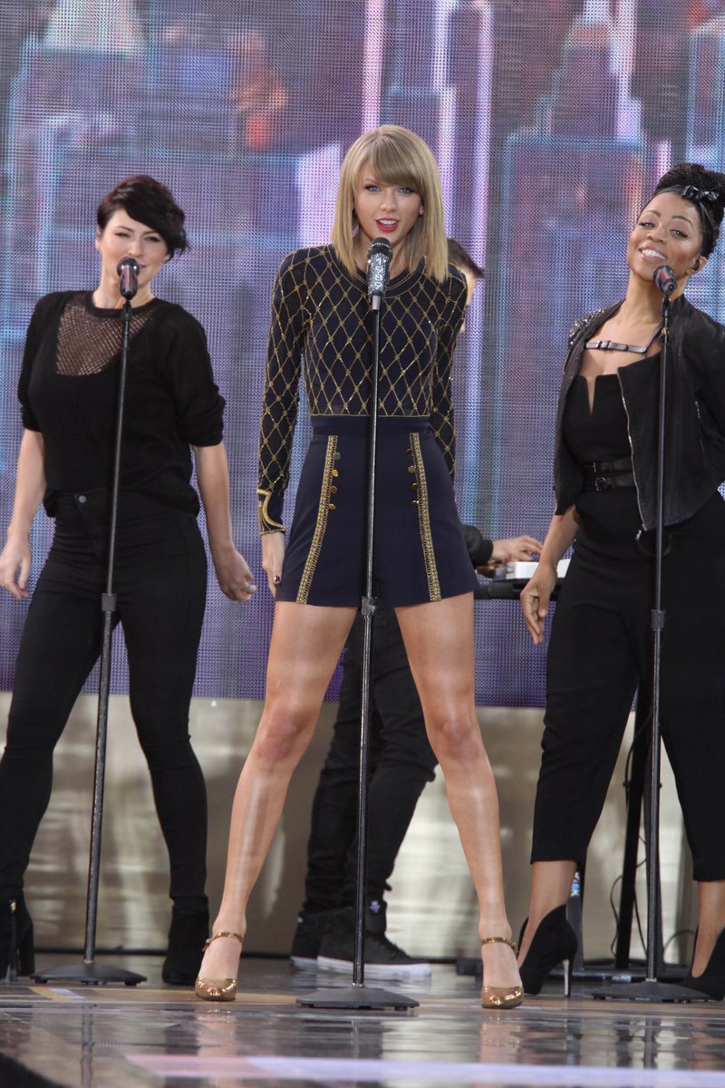 Taylor Swift at Good Morning America — photo 348