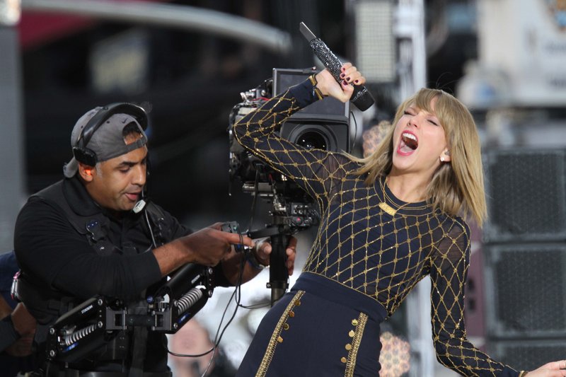 Taylor Swift at Good Morning America — photo 373