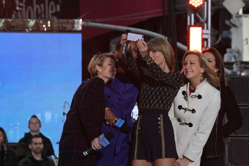 Taylor Swift at Good Morning America — photo 386