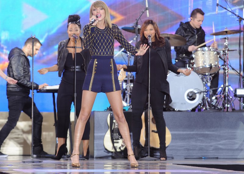 Taylor Swift at Good Morning America — photo 391