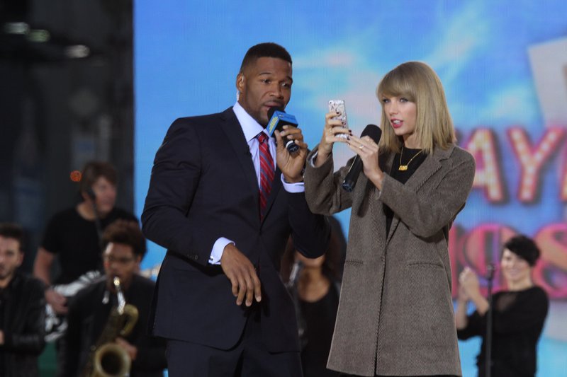 Taylor Swift at Good Morning America — photo 691