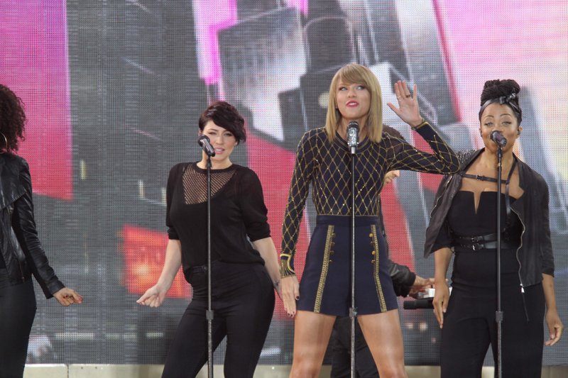 Taylor Swift at Good Morning America — photo 693