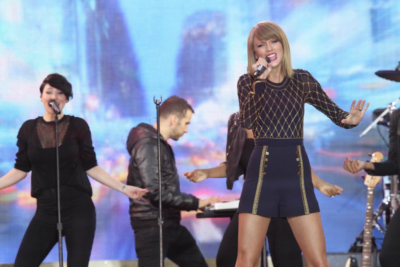 Taylor Swift at Good Morning America — photo 697