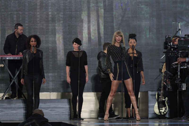 Taylor Swift at Good Morning America — photo 700