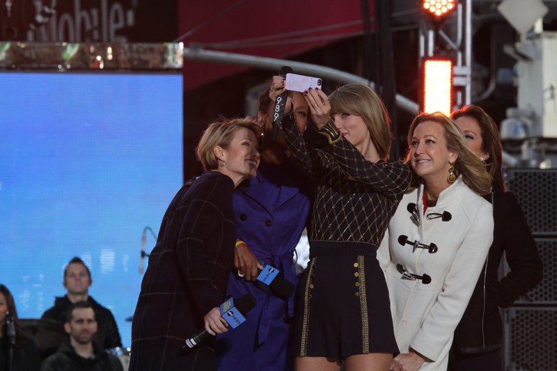 Taylor Swift at Good Morning America — photo 719