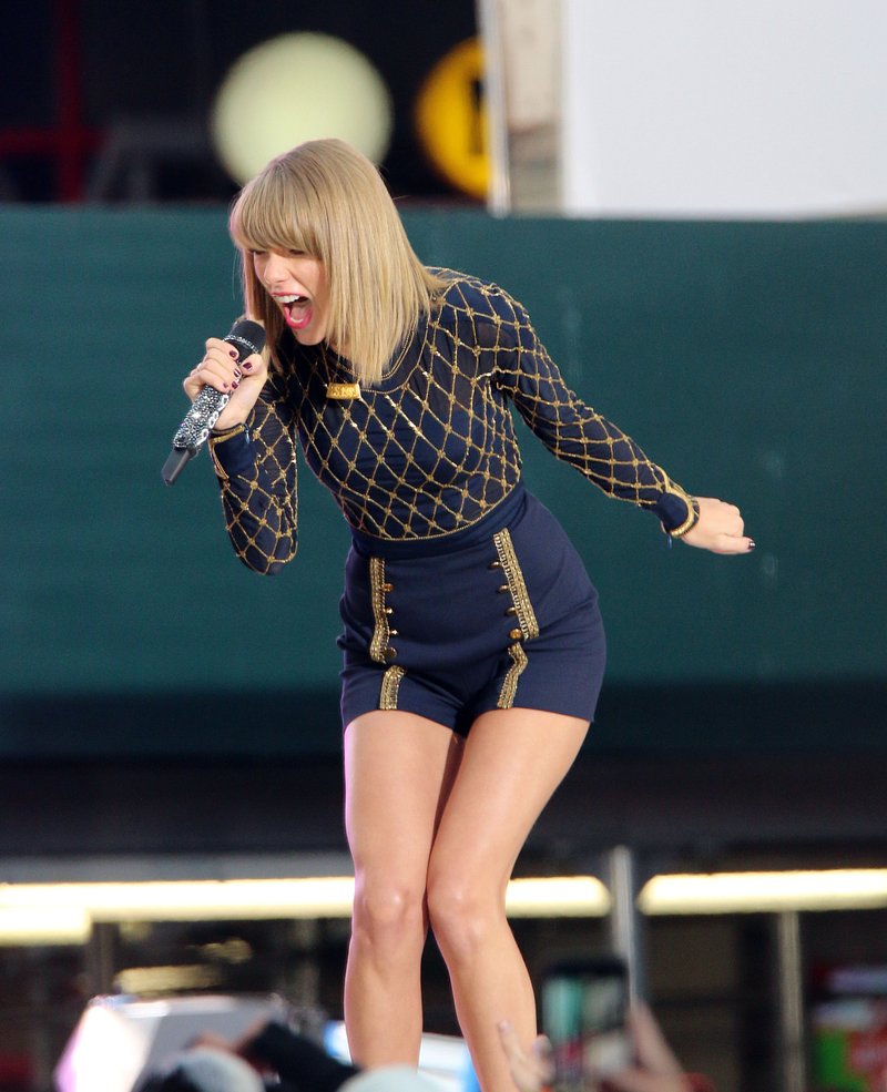 Taylor Swift at Good Morning America — photo 741