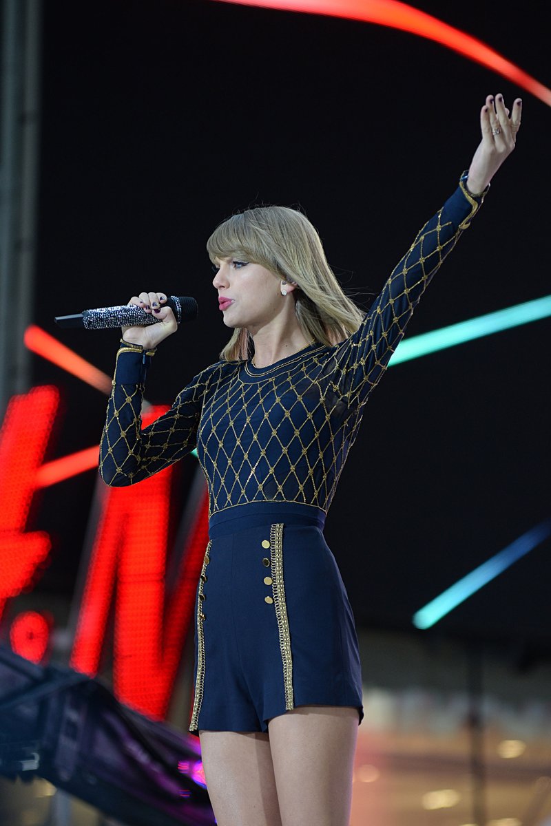 Taylor Swift at Good Morning America — photo 808