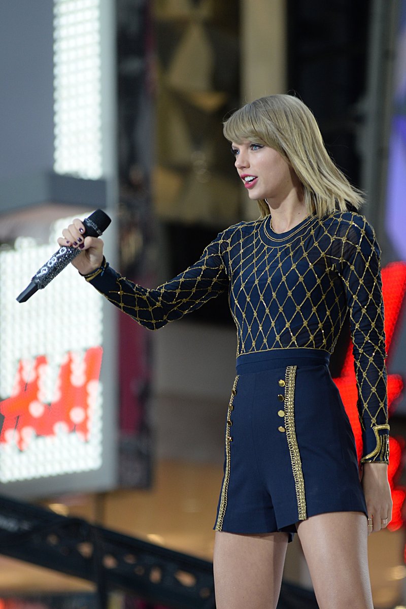 Taylor Swift at Good Morning America — photo 839