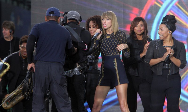 Taylor Swift at Good Morning America — photo 974