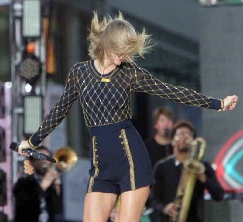 Taylor Swift at Good Morning America — photo 980