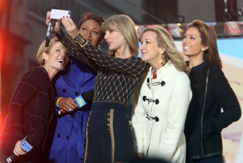 Taylor Swift at Good Morning America — photo 996