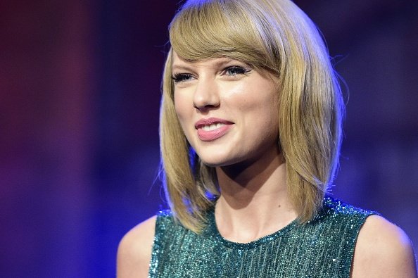 Taylor Swift at Late Show With David Letterman — photo 16