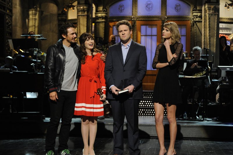 Taylor Swift at Saturday Night Live — photo 3