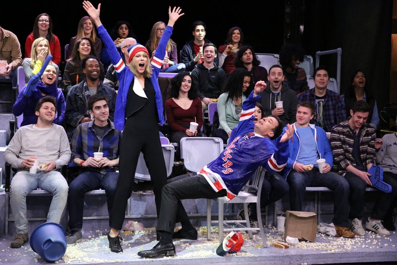 Taylor Swift at The Tonight Show Starring Jimmy Fallon (February 17, 2015) — photo 31