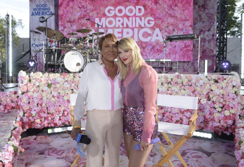 Taylor Swift at Good Morning America — photo 44