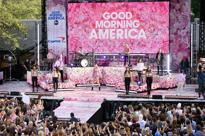 Taylor Swift at Good Morning America — photo 72