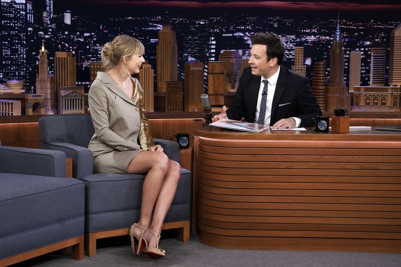 Taylor Swift at The Tonight Show Starring Jimmy Fallon — photo 4